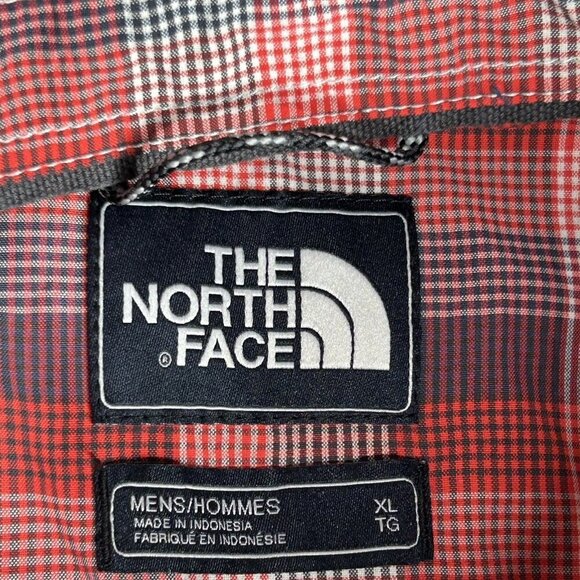 The North Face Shirt Mens XL Red Plaid Button Up Nylon Lightweight Hiking Camp - Picture 5 of 14